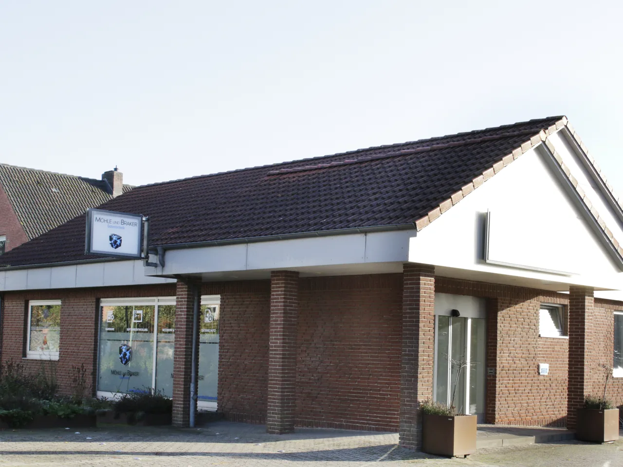 Firmensitz der Möhle und Braker Datentechnik, Bahnhofstraße 24 in Wasbek
